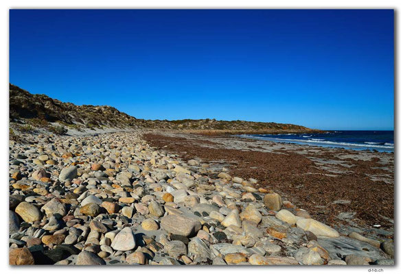 AU1041.Port Neill.Back Beach