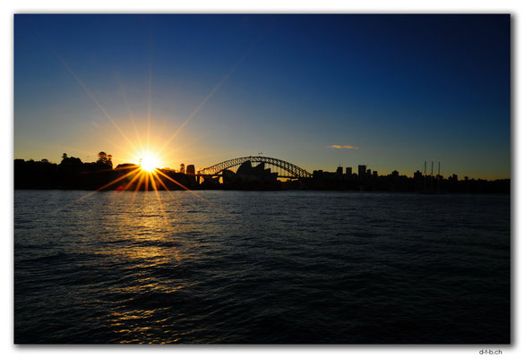 AU1630.Sydney.Opera House & Harbour Bridge