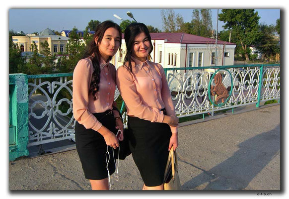 UZ0112.Samarkand.Students