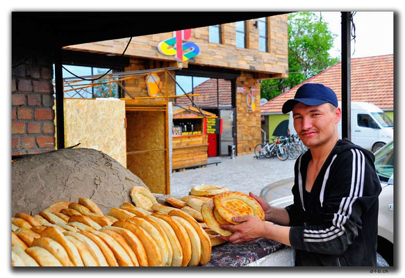 KG0176.Bishkek.Bäcker