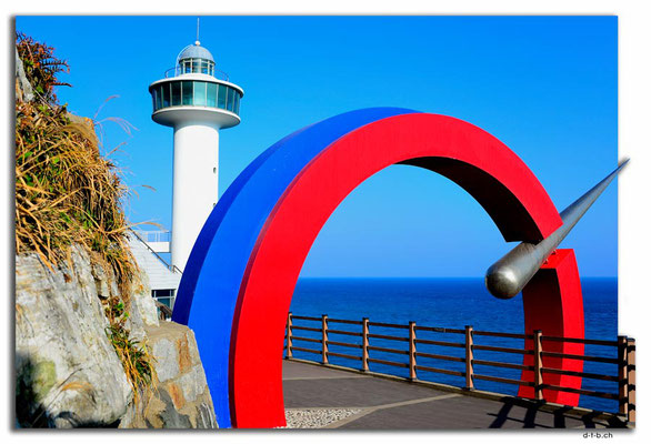 KR0282.Busan.Taejongdae.Yeongde Lighthouse