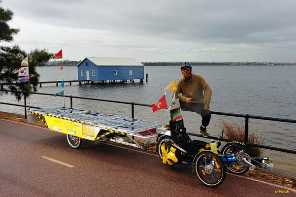 AU:Solatrike at Perth. Blue Boat House
