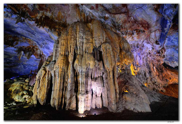 VN0099.Phong Nha.Paradise Cave