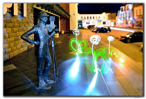 GE031.Kutaisi.Statue eines Filmers