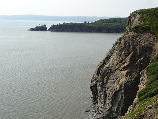 Cape Enrage in New Brunswick hat seinen Namen vermutlich von den zahlreichen Touristen, die den Ort wegen der spärlichen Beschilderung nicht gefunden haben. ;-)