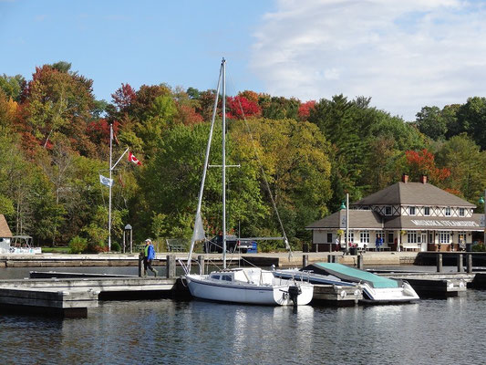 Boote und Bäume: Wir sind in Ontario.