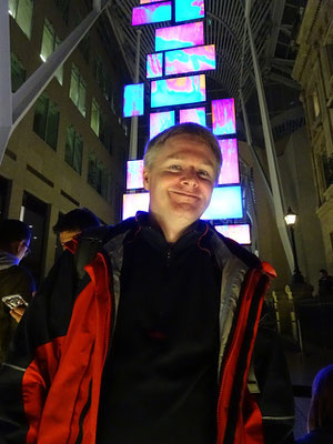 Nuit Blanche 2016 in Toronto: Selfie im Brookfield Place.