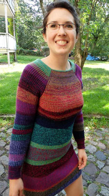 buntes Pulloverkleid Madlen nach Maß, Synthetik, in allen Größen > 160 €  einfarbig 130 €
