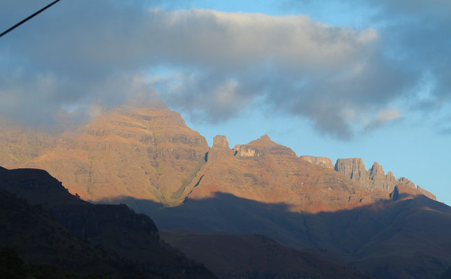 Champagne Castle Valley (Drakensberg)