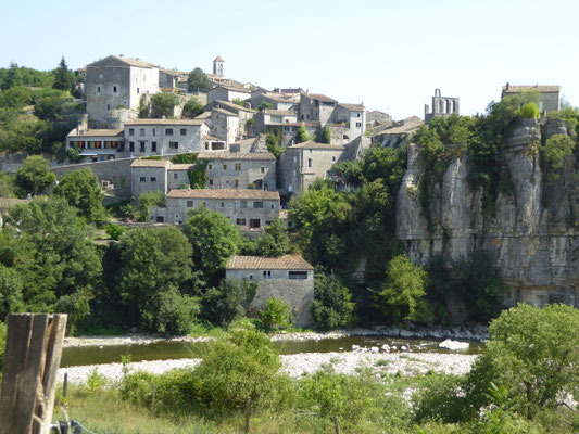 CHAUZON, CIRQUE DES GENS