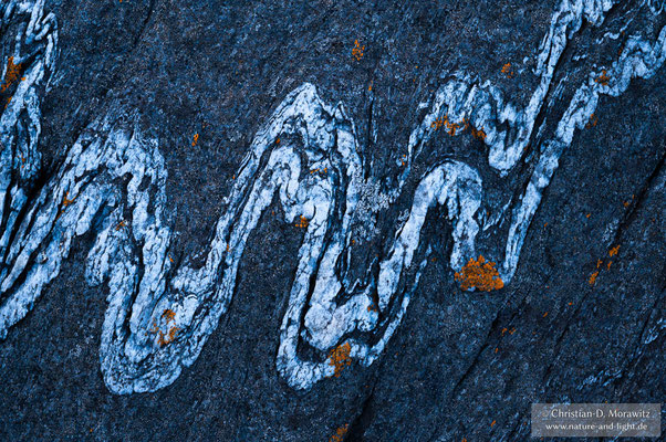 Gebändertes Gestein