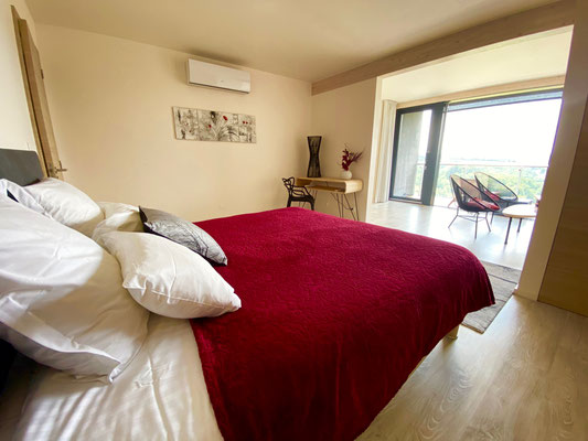 Villa Lascaux Suite 5, Kingsize-Bett