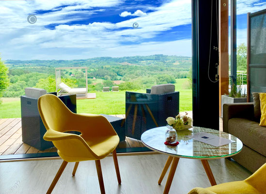 Villa Lascaux suite 1, vue vers l'exterieur