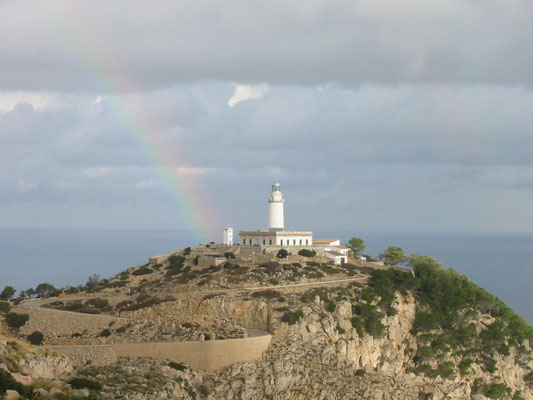 Der Leuchtturm auf dem Cap de Formentor, der nördlichen Spitze von Mallorca.