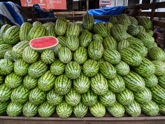 Melonen werden wirkungsvoll präsentiert.