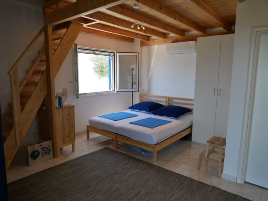 Wohn- und Schlafzimmer des Ferienhauses