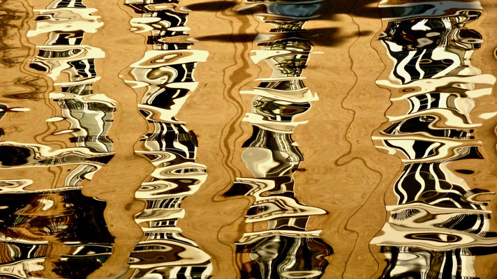 Reflets, Canal Saint Martin, 75010 Paris, F, 
