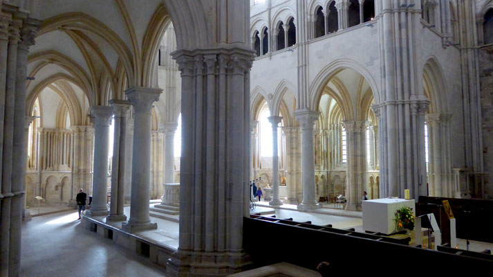 Basilique Sainte-Marie-Madeleine de Vézelay, Vezelay, F,