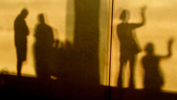 Ombres,  gare Aix en Provence, F,  .JPG
