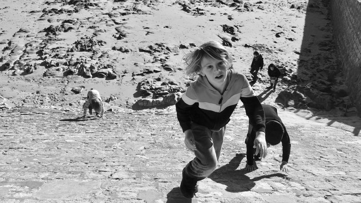 Enfants, Plage de la Grange, Ars en Ré, Ile de Ré, F,