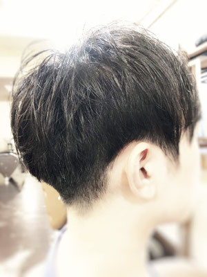 20代　会社員　カット　¥5,350