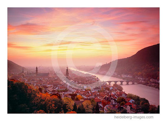 Archiv-Nr. hc2008130 / Blick über Heidelberg  im Abendrot 