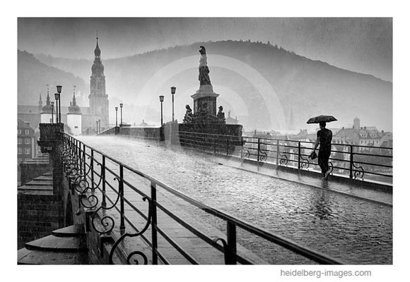 Archiv-Nr. h2020142 | Gewitterregen auf der alten Brücke 