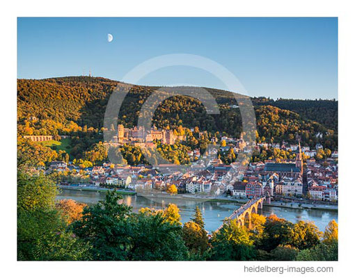 Archiv-Nr. hc2013158 / Blick vom Philosophenweg auf Heidelberg mit Mond