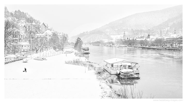 Archiv-Nr. h2021168 |  Blick von der Theodor Heuss Brücke im Winter
