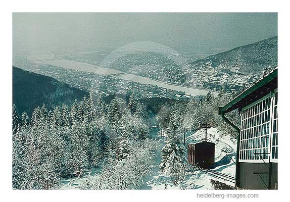 Archiv-Nr. 277HC / Bergbahn im Winter