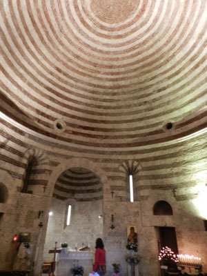 トスカーナ修道院、サンガルガーノ、モンテシエーピ、キウズディーノ