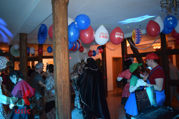 Foto: © Faschingsparty/ MK-Music