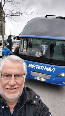 Nur der HSV - Eventbus bei Singer Reisen & Versicherungen...