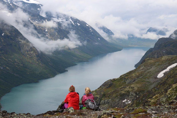 Wandern in Norwegen - Blick auf den Besseggen...