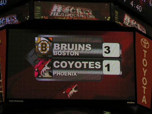 nhl - phoenix coyotes vs boston bruins