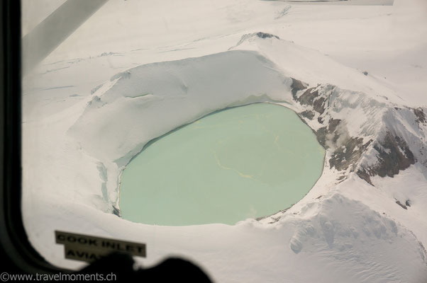 Flug nach Katmai, Vulkan Mount Douglas