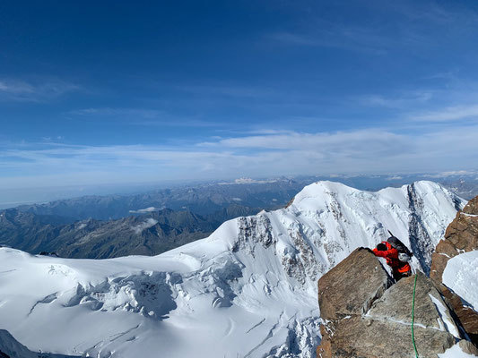 Am Gipfel der Dufourspitze 4634m