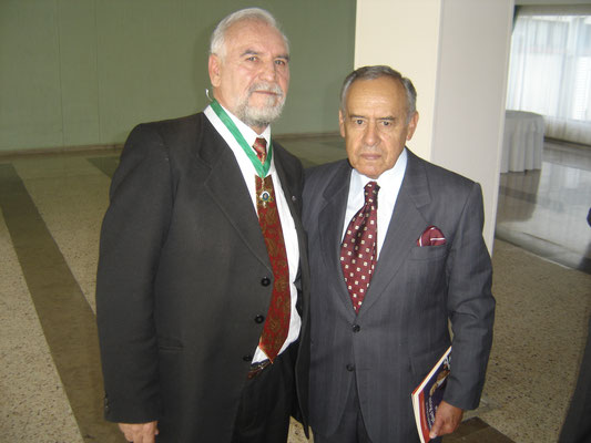 E.R.M con el BG. Enrique Gallego Hernández (curso de oficiales No. 9)