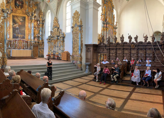 Interessante Erklärungen bei der Führung durch die Klosterkirche