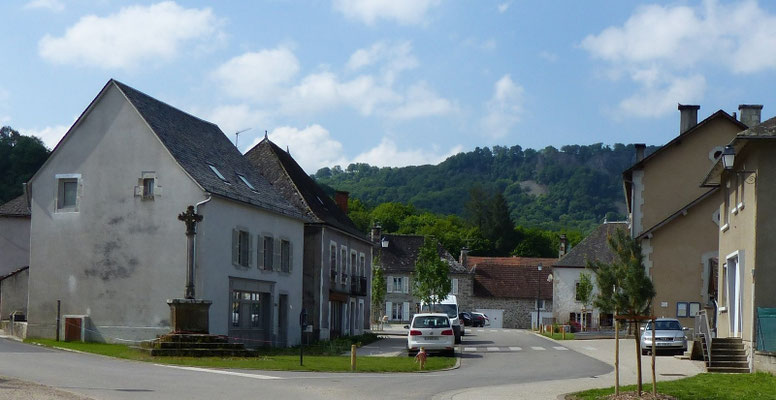 Entrée du Bourg de Vebret
