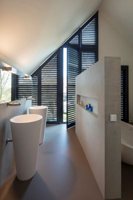 shutter schuin raam