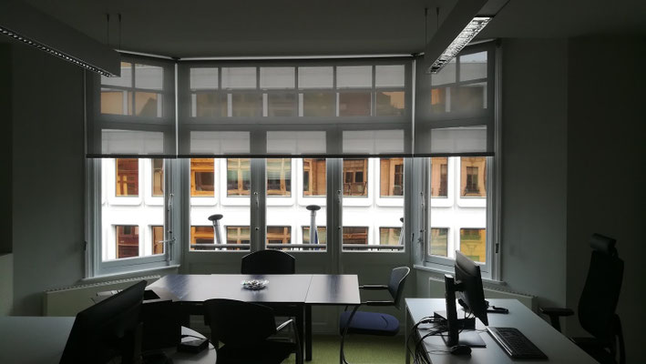 rolgordijnen in screenstof projecten kantoren brandvertragend