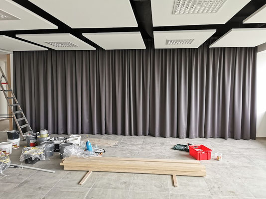 brandvertragende gordijnen voor kantoren b2b projecten