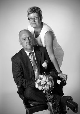 Dominique und Andreas bei Brautpaarshooting in Elsterberg