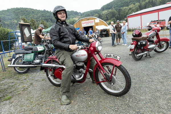 Jawa 250ccm in der GS Version