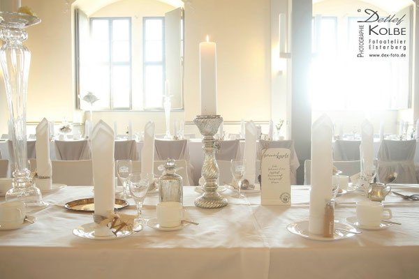Hochzeitstafel im Oberen Schloss Greiz    by www.ihr-besonderer-tag.de