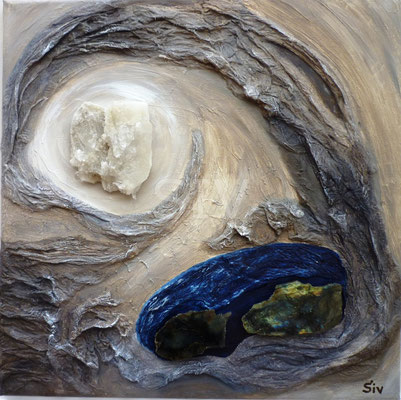 (*) Cave`s Secret, 40x40 cm, Acryl, Bergkristall und Labradorit auf Leinwand