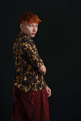 Xari Wimbauer actor headshot represented by Walcher Management