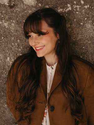 Tamara Roming actress headshot represented by Walcher Management