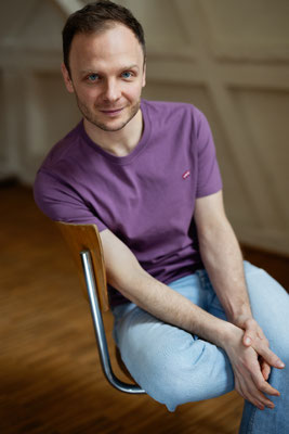 Fabian Baecker actor headshot represented by Walcher Management